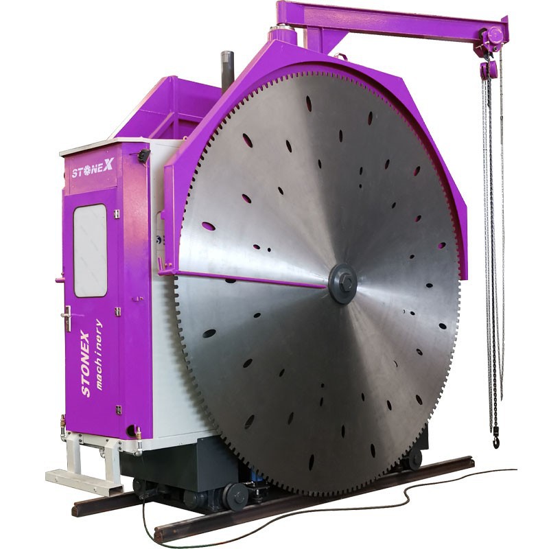 Stone quarry cutting machine